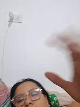 Snapshot of Samanta-42 chatting on June 24, 2026, 6:01 am Samanta-42 online show from June 24, 2026, 6:01 am