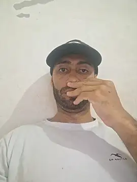 Snapshot of Cacu7 chatting on April 16, 2026, 3:57 pm Cacu7 online show from April 16, 2026, 3:57 pm