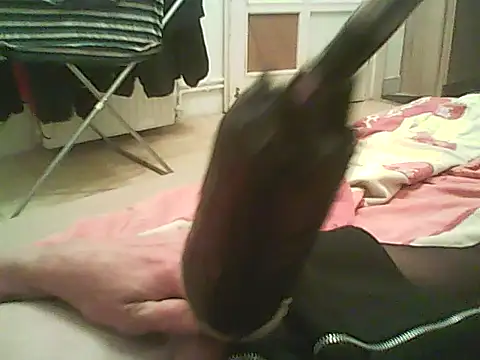 doll-cd online show from April 19, 2026, 6:21 pm