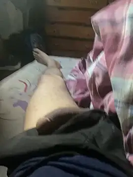 fefewins online show from April 16, 2026, 7:36 pm