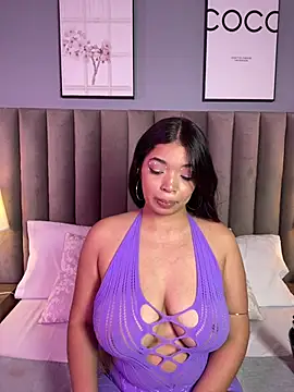 LilyFoox online show from July 6, 2026, 3:03 pm