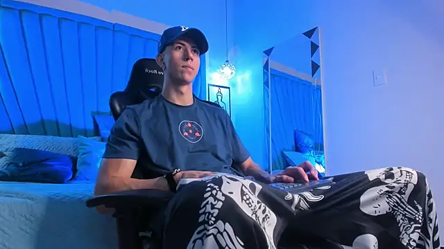 OliverThompsonJS online show from May 5, 2026, 5:15 am