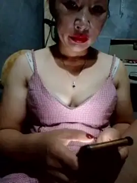 Snapshot of Tieuthu2 chatting on June 10, 2026, 12:15 pm Tieuthu2 online show from June 10, 2026, 12:15 pm