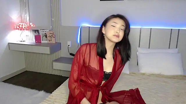 Maiaxoxo online show from May 30, 2026, 2:30 am