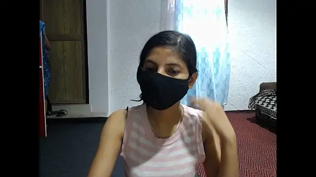 Rasha  online show from May 29, 2026, 4:43 am