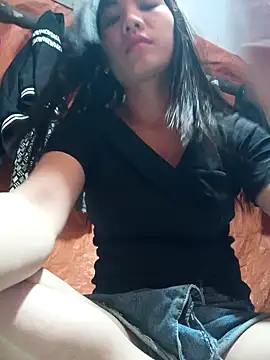 Isabella pusy online show from May 14, 2026, 12:12 pm