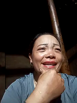 Snapshot of -Anann- chatting on May 8, 2026, 12:32 pm -Anann- online show from May 8, 2026, 12:32 pm