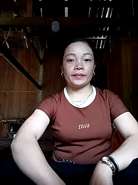 Snapshot of -Anann- chatting on May 11, 2026, 5:13 am -Anann- online show from May 11, 2026, 5:13 am