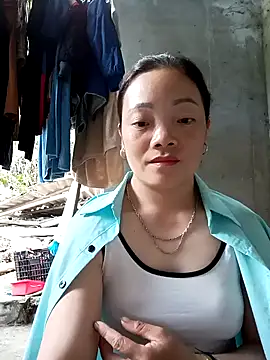Snapshot of -Anann- chatting on May 12, 2026, 11:29 am -Anann- online show from May 12, 2026, 11:29 am