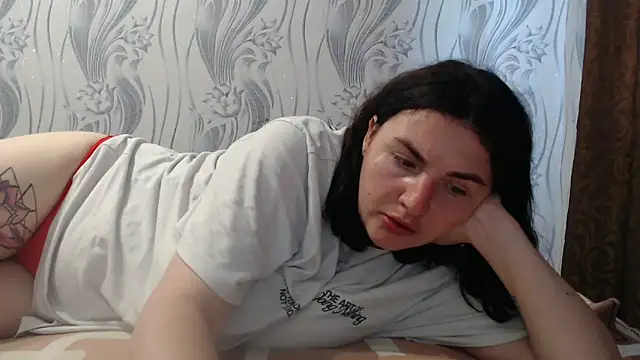 AlinaxJames online show from June 16, 2026, 2:19 pm