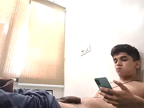 Snapshot of sexyboii_9 chatting on July 23, 2026, 8:34 am sexyboii 9 online show from July 23, 2026, 8:34 am