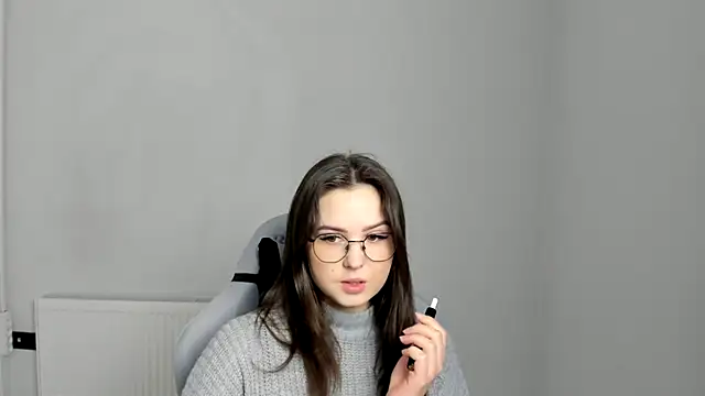Regina cute  online show from April 27, 2026, 11:19 am