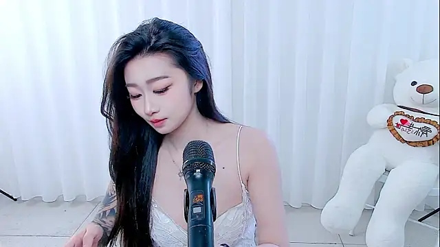 CC-828 online show from April 18, 2026, 12:53 pm