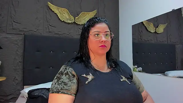 MillaGrey online show from May 6, 2026, 11:48 am