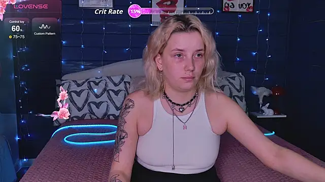 Crystal  Jull online show from May 7, 2026, 11:32 pm