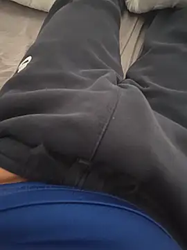 nicocolala768 online show from May 10, 2026, 4:01 pm
