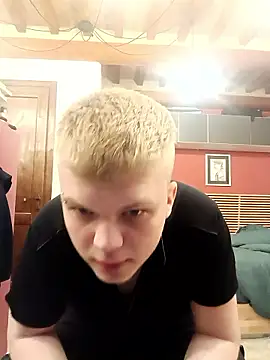 ReekingWild online show from April 19, 2026, 8:22 pm