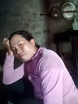 phuongtrinh1 online show from June 10, 2026, 7:51 am