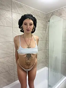 Livistreetxx online show from June 3, 2026, 2:19 pm