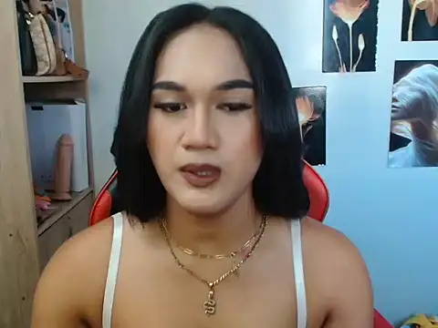 YourHot Nica online show from May 6, 2026, 1:25 am