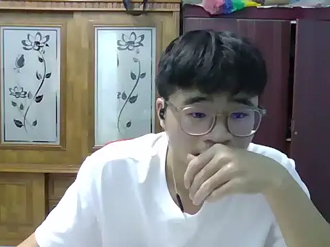 razor09999 online show from April 20, 2026, 12:30 pm