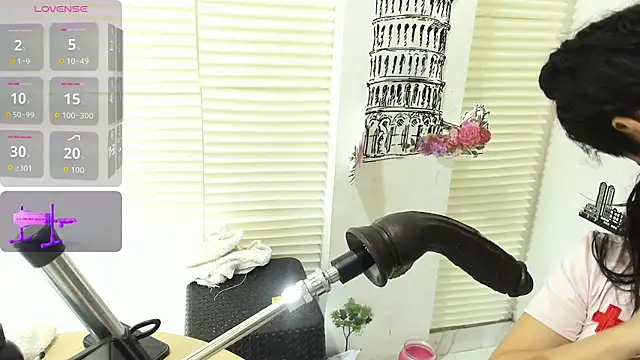 violett collinss online show from June 5, 2026, 1:56 am
