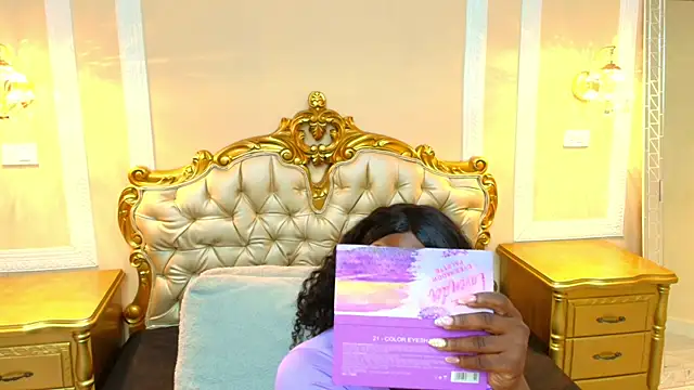 PaulineKosh online show from June 16, 2026, 7:27 pm