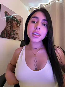 IsabellaNoir  online show from July 1, 2026, 6:51 pm