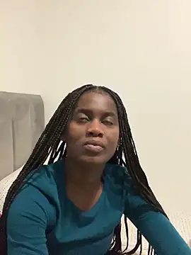 darkqueen101 online show from April 24, 2026, 1:19 am