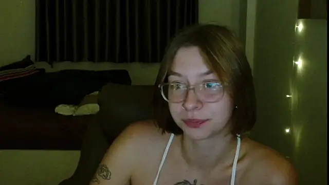 JuicyErika online show from July 14, 2026, 6:57 pm