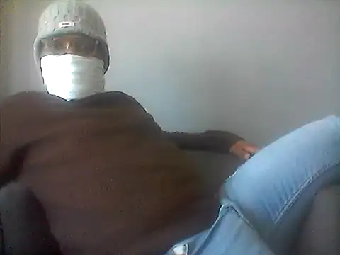 LunjeSA online show from May 11, 2026, 10:54 am