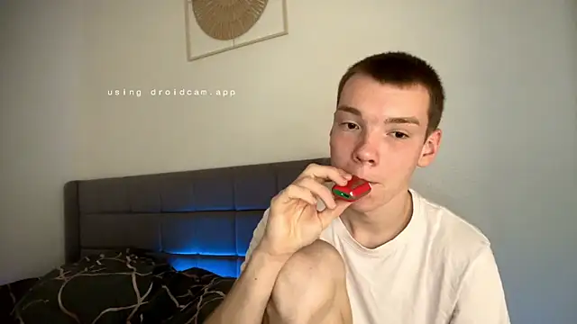 aaron stonee online show from April 23, 2026, 4:42 pm