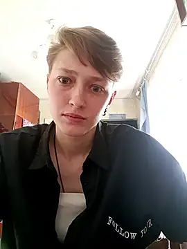  LindaMiller  online show from May 5, 2026, 10:56 am