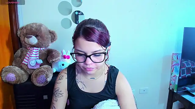 angelina 77 online show from May 6, 2026, 6:24 pm