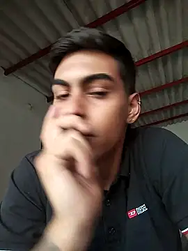 hot latinox online show from April 21, 2026, 3:28 pm