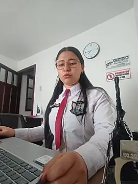 Queen linda1 online show from May 28, 2026, 12:46 pm