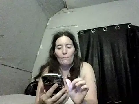Mini83 online show from June 11, 2026, 9:02 pm