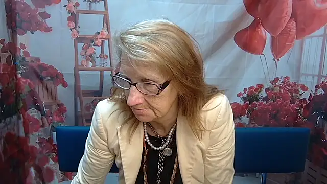 Snapshot of AliceWriter chatting on May 12, 2026, 5:15 am AliceWriter online show from May 12, 2026, 5:15 am