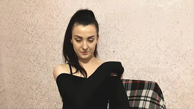 Madisonlovx online show from April 22, 2026, 11:06 pm