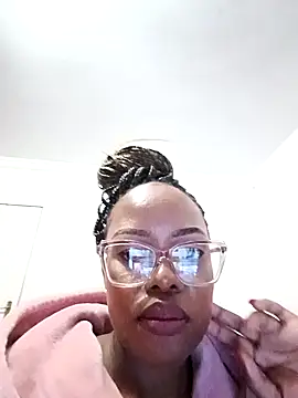 ZaraVex online show from April 24, 2026, 8:44 pm