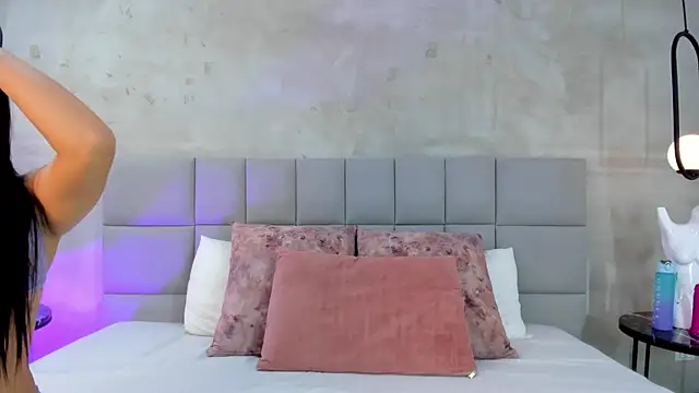 Stefanny lopez19x online show from May 4, 2026, 6:04 pm