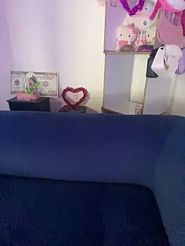 Emybbyx online show from June 3, 2026, 9:53 pm