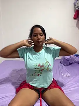 Stefany 03  online show from May 22, 2026, 9:53 pm