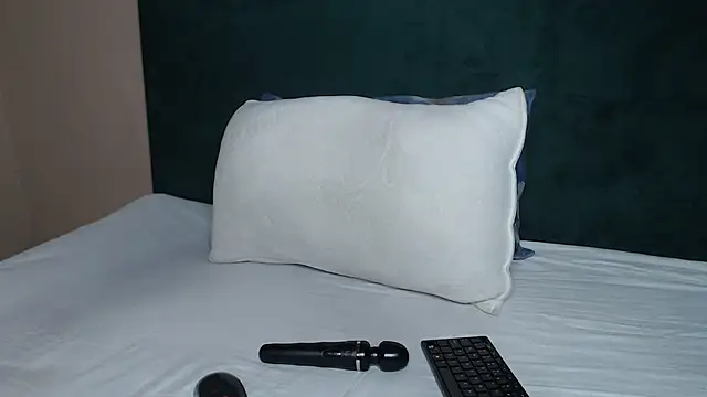 Snapshot of ShortyVibe27 chatting on July 23, 2026, 4:54 am ShortyVibe27 online show from July 23, 2026, 4:54 am
