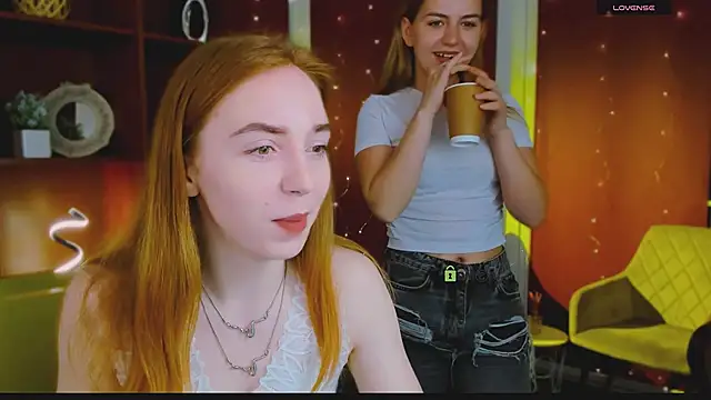 lina moone online show from May 10, 2026, 5:34 am