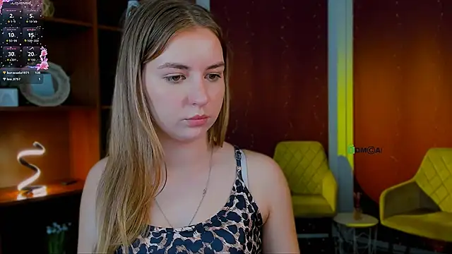 lina moone online show from May 14, 2026, 7:37 am