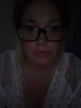 Snapshot of SecretRavenXO chatting on May 30, 2026, 12:19 am SecretRavenXO online show from May 30, 2026, 12:19 am