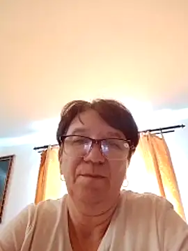 KetQueen101 online show from April 23, 2026, 1:46 pm