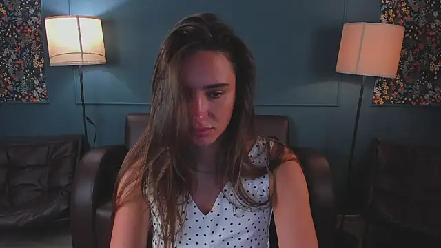 NicoleWells22 online show from June 8, 2026, 7:09 am