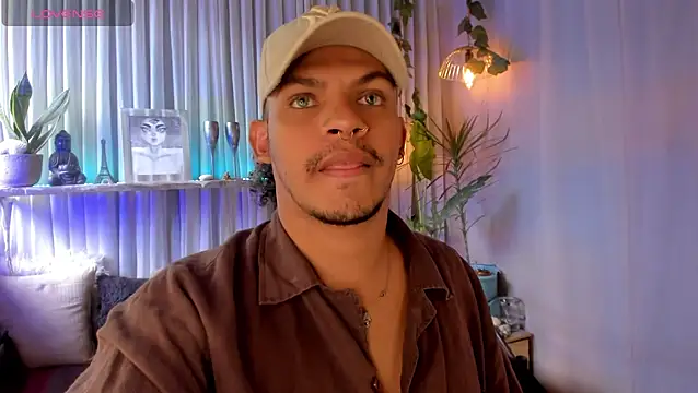 JaviCollins- online show from May 15, 2026, 2:57 pm